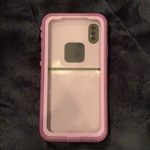 iPhone X life proof case
